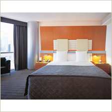 تور دبی هتل هیلتون کریک - آفتاب ساحل آبی 